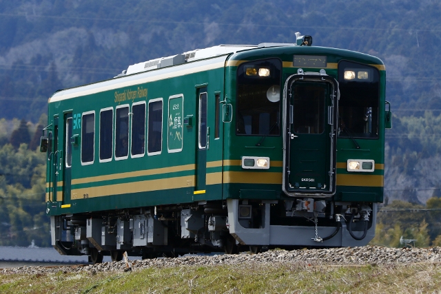 信楽高原鐵道SKR400形